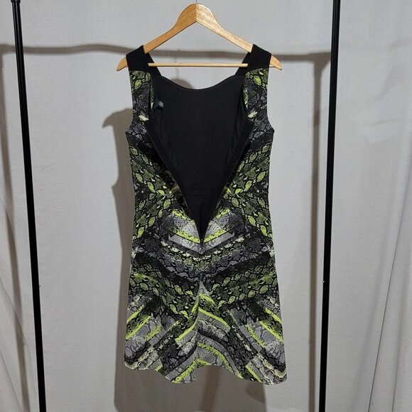Kenneth Cole New York dress snake skin print sleeveless fit and flare neon green - Picture 7 of 14